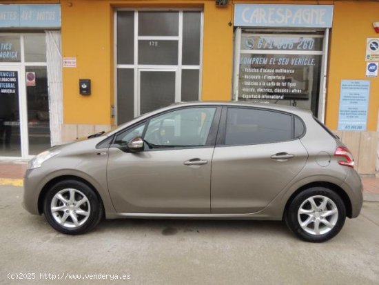 PEUGEOT 208 en venta en AlcarrÃ s (Lleida) - AlcarrÃ s