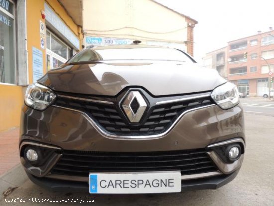 RENAULT Grand ScÃ©nic en venta en AlcarrÃ s (Lleida) - AlcarrÃ s