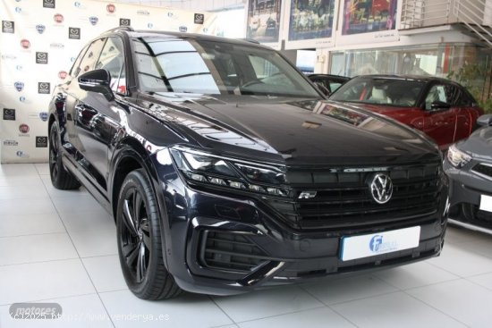 Volkswagen Touareg R-Line 3.0 V6 TDI 210kW Tip 4M AUT. 5P de 2021 con 64.869 Km por 53.900 EUR. en P