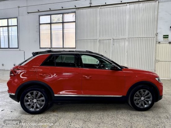 Volkswagen T-Roc SPORT 1.5 TSI 150CV DSG TECHO SOLAR de 2020 con 48.857 Km por 25.490 EUR. en Barcel