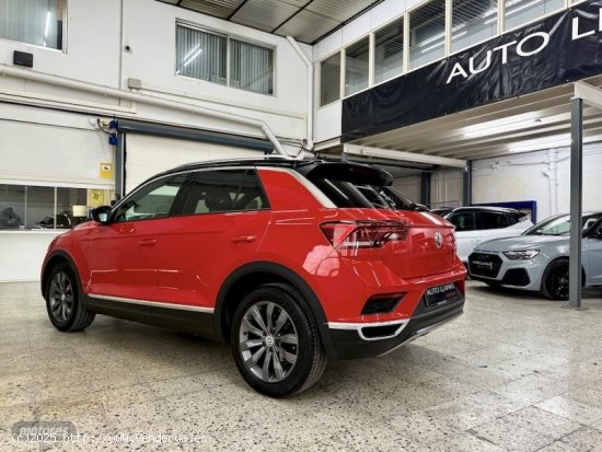 Volkswagen T-Roc SPORT 1.5 TSI 150CV DSG TECHO SOLAR de 2020 con 48.857 Km por 25.490 EUR. en Barcel