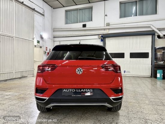 Volkswagen T-Roc SPORT 1.5 TSI 150CV DSG TECHO SOLAR de 2020 con 48.857 Km por 25.490 EUR. en Barcel