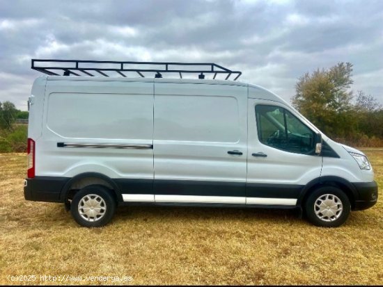  Ford Transit 1 de 2020 con 120.000 Km por 19.900 EUR. en Sevilla 