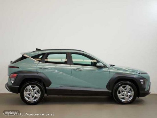 Hyundai Kona 1.0 TGDI Flexx 4x2 de 2024 con 10.600 Km por 25.490 EUR. en Cadiz