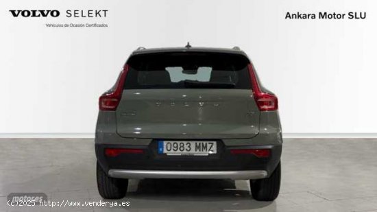 Volvo XC40 2.0 B3 CORE AUTO 5P de 2024 con 27.389 Km por 35.900 EUR. en Alicante