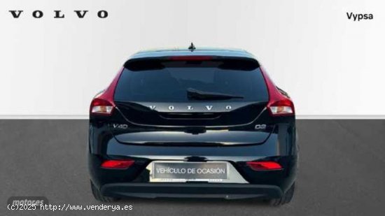 Volvo V 40 2.0 D2 KINETIC 120 5P de 2017 con 82.594 Km por 17.500 EUR. en Cordoba