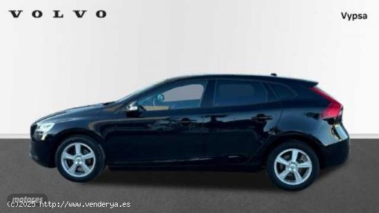 Volvo V 40 2.0 D2 KINETIC 120 5P de 2017 con 82.594 Km por 17.500 EUR. en Cordoba