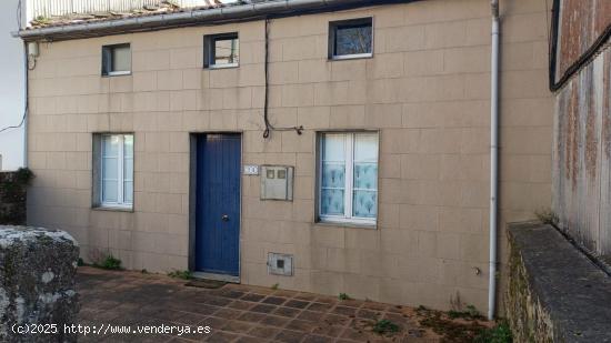  CASA CON JARDIN EN SANTIAGO - A CORUÑA 