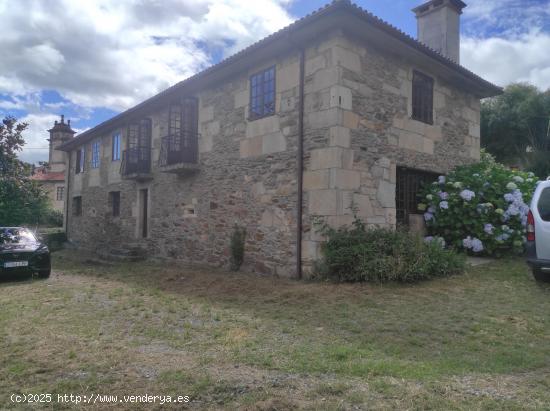 CASA DE PIEDRA CON FINCA EN LALIN - PONTEVEDRA