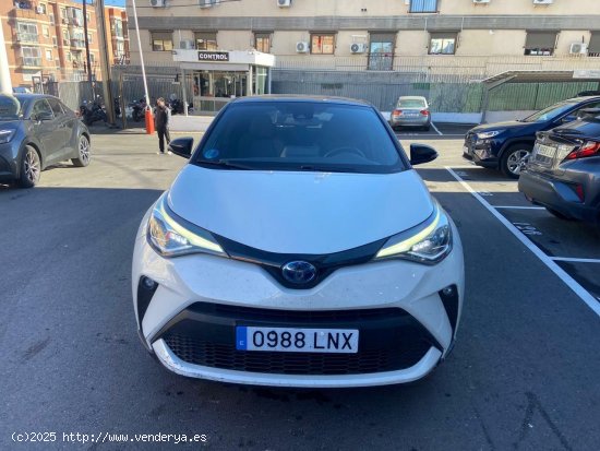 Toyota C-HR 2.0 180H Advance - 