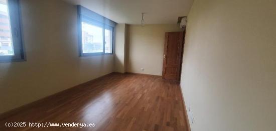 Venta de oficina en Los Lirios, Logroño - LA RIOJA