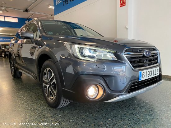 Subaru Outback 2.5i SPORT CVT AUTO AWD 175CV - Castelldefels