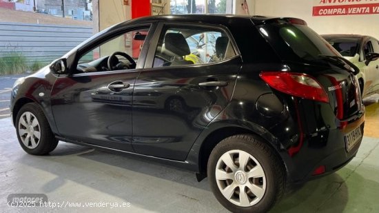 Mazda Mazda2 MAZDA 2 1300 75 CV de 2013 con 128.000 Km por 6.900 EUR. en Tenerife