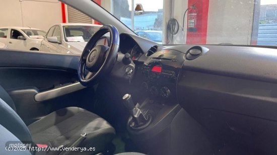 Mazda Mazda2 MAZDA 2 1300 75 CV de 2013 con 128.000 Km por 6.900 EUR. en Tenerife