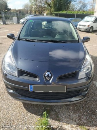 Renault Clio esprit Alpine E-Tech 145 (103kw) de 2006 con 205.000 Km por 4.800 EUR. en Sevilla