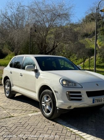 Porsche Cayenne Diesel 5p. de 2009 con 230.000 Km por 18.900 EUR. en Sevilla