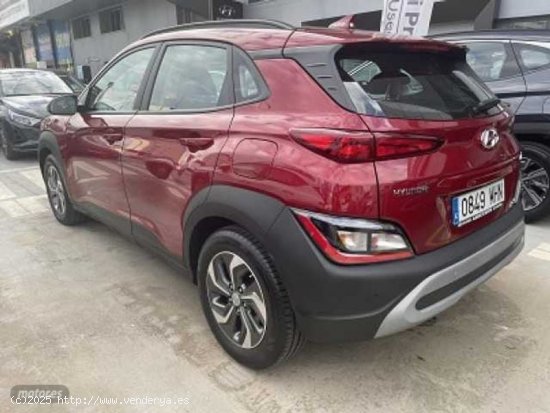 Hyundai Kona 1.6 GDI HEV Maxx DCT de 2023 con 9.880 Km por 24.500 EUR. en Madrid