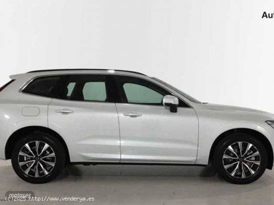 Volvo XC 60 Recharge Ultimate, T6 plug-in hybrid eAWD, Electrico/Gasolina, Dark de 2023 con 17.523 K