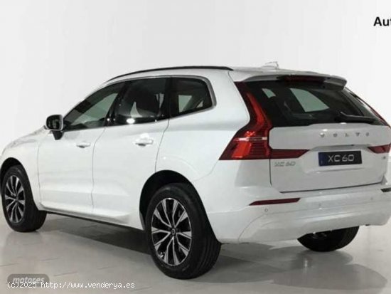 Volvo XC 60 Recharge Ultimate, T6 plug-in hybrid eAWD, Electrico/Gasolina, Dark de 2023 con 17.523 K