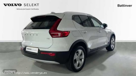 Volvo XC40 1.5 T3 MOMENTUM PRO 163 5P de 2021 con 40.000 Km por 24.900 EUR. en Madrid