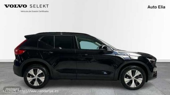 Volvo XC40 XC40 Plus, B3 Mild Hybrid, Gasolina, Dark de 2023 con 15.666 Km por 37.900 EUR. en Madrid