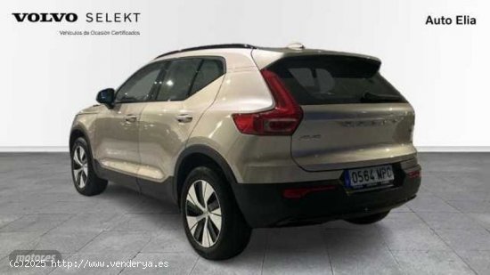 Volvo XC40 XC40 Ultimate, B3 Mild Hybrid, Gasolina, Dark de 2024 con 15.731 Km por 39.900 EUR. en Ma