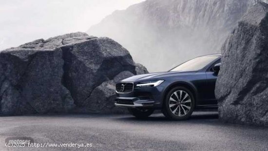 Volvo V 90 V90 Cross Country Plus, B4 AWD Mild Hybrid, Diesel, Bright de 2024 con 1 Km por 60.900 EU