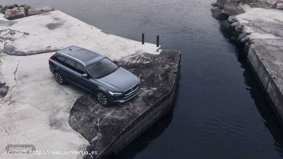 Volvo V 90 V90 Cross Country Plus, B4 AWD Mild Hybrid, Diesel, Bright de 2024 con 1 Km por 60.900 EU