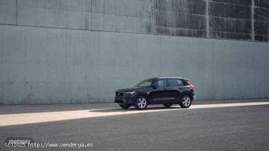 Volvo XC40 XC40 Core, B3 Mild Hybrid, Gasolina de 2024 con 1 Km por 38.900 EUR. en Madrid