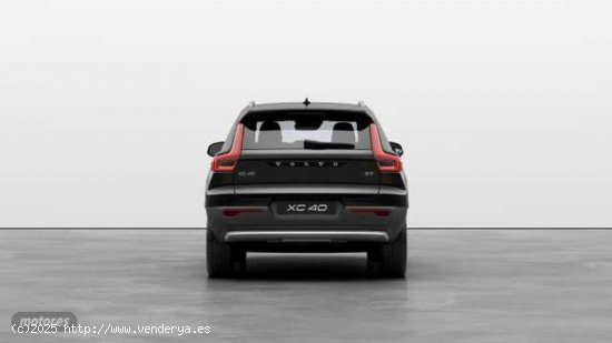 Volvo XC40 XC40 Core, B3 Mild Hybrid, Gasolina de 2024 con 1 Km por 37.900 EUR. en Madrid