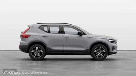 Volvo XC40 XC40 Plus, B3 Mild Hybrid, Gasolina, Dark de 2024 con 1 Km por 39.500 EUR. en Madrid