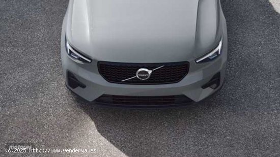 Volvo XC40 XC40 Plus, B3 Mild Hybrid, Gasolina, Dark de 2024 con 1 Km por 39.500 EUR. en Madrid