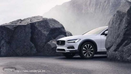 Volvo V 90 V90 Cross Country Plus, B4 AWD Mild Hybrid, Diesel, Bright de 2024 con 1 Km por 61.500 EU