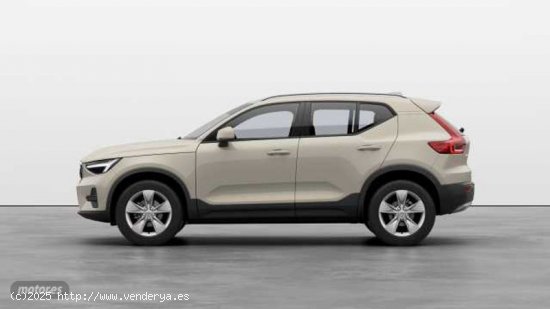 Volvo XC40 XC40 Core, B3 Mild Hybrid, Gasolina de 2024 con 1 Km por 37.300 EUR. en Madrid