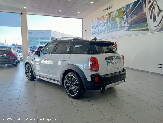 MINI Countryman   Cooper S ALL4 - 