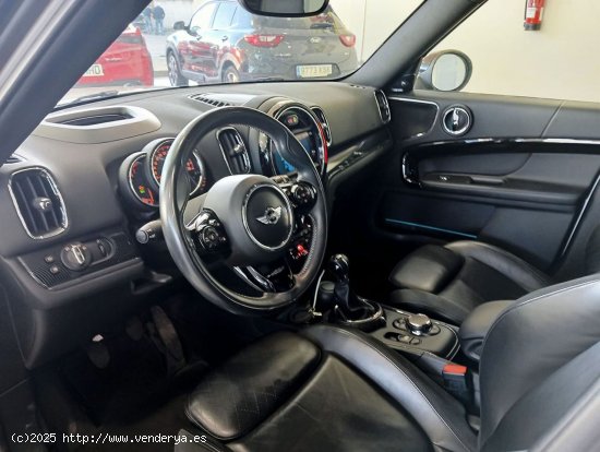 MINI Countryman   Cooper S ALL4 - 