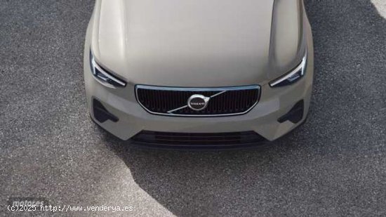 Volvo XC40 XC40 Core, B3 Mild Hybrid, Gasolina de 2024 con 1 Km por 37.300 EUR. en Madrid