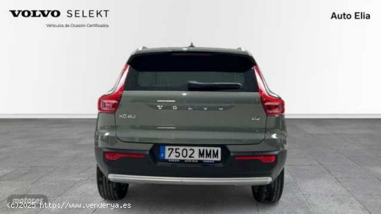 Volvo XC40 XC40 Core, B3 Mild Hybrid, Gasolina de 2023 con 13.800 Km por 35.500 EUR. en Madrid