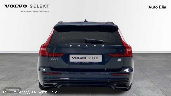 Volvo V 60 V60 Recharge R-Design, Recharge T6 eAWD plug-in hybrid (stock) de 2021 con 22.250 Km por 