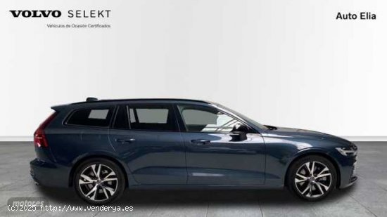 Volvo V 60 V60 Recharge R-Design, Recharge T6 eAWD plug-in hybrid (stock) de 2021 con 22.250 Km por 