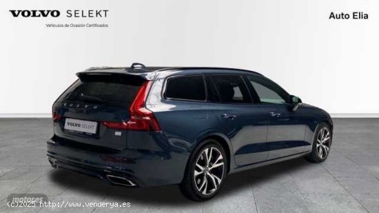 Volvo V 60 V60 Recharge R-Design, Recharge T6 eAWD plug-in hybrid (stock) de 2021 con 22.250 Km por 