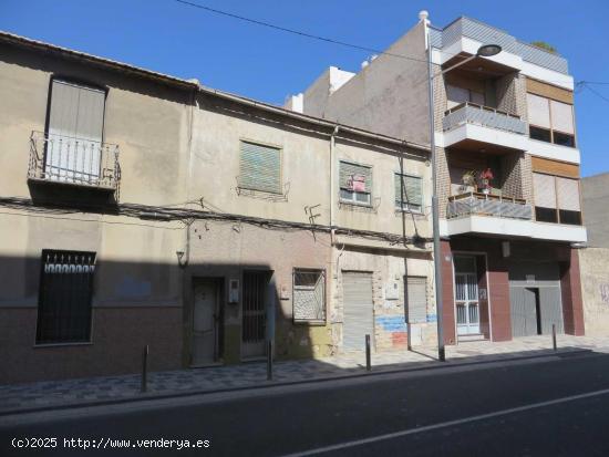  Edificio En Venta Para Inversores En Pleno centro De Albatera - ALICANTE 