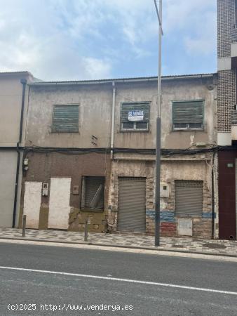 Edificio En Venta Para Inversores En Pleno centro De Albatera - ALICANTE