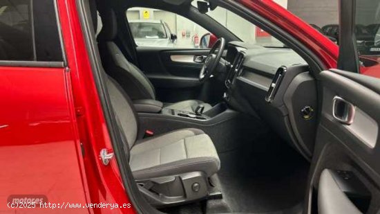 Volvo XC40 XC40 Core, B3 (gasolina), Gasolina de 2022 con 46.757 Km por 32.900 EUR. en Madrid