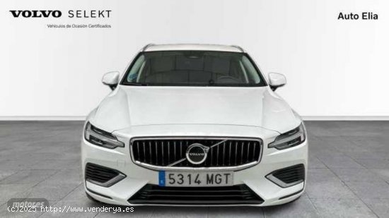 Volvo V 60 V60 Recharge Core, T6 plug-in hybrid eAWD, Electrico/Gasolina, Bright de 2023 con 31.519 