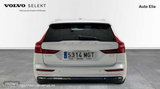 Volvo V 60 V60 Recharge Core, T6 plug-in hybrid eAWD, Electrico/Gasolina, Bright de 2023 con 31.519 