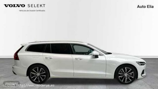 Volvo V 60 V60 Recharge Core, T6 plug-in hybrid eAWD, Electrico/Gasolina, Bright de 2023 con 31.519 