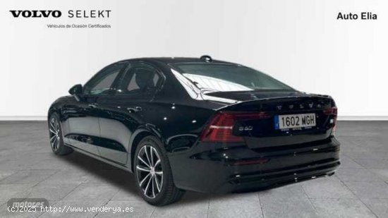 Volvo S60 S60 Recharge Ultimate, T8 plug-in-hybrid eAWD, Electrico/Gasolina, Dark de 2023 con 28.495