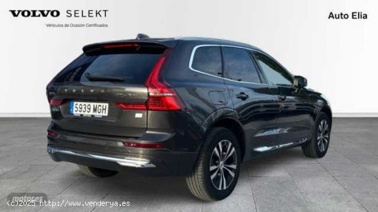 Volvo XC 60 XC60 Recharge Core, T6 plug-in hybrid eAWD, Electrico/Gasolina, Bright de 2023 con 37.20