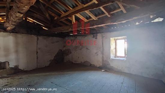 CASA DE PIEDRA PARA REFORMAR CON PEQUEÑA PARCELA CERCANA, EN LA ZONA DE PADERNE DE ALLARIZ - ORENSE